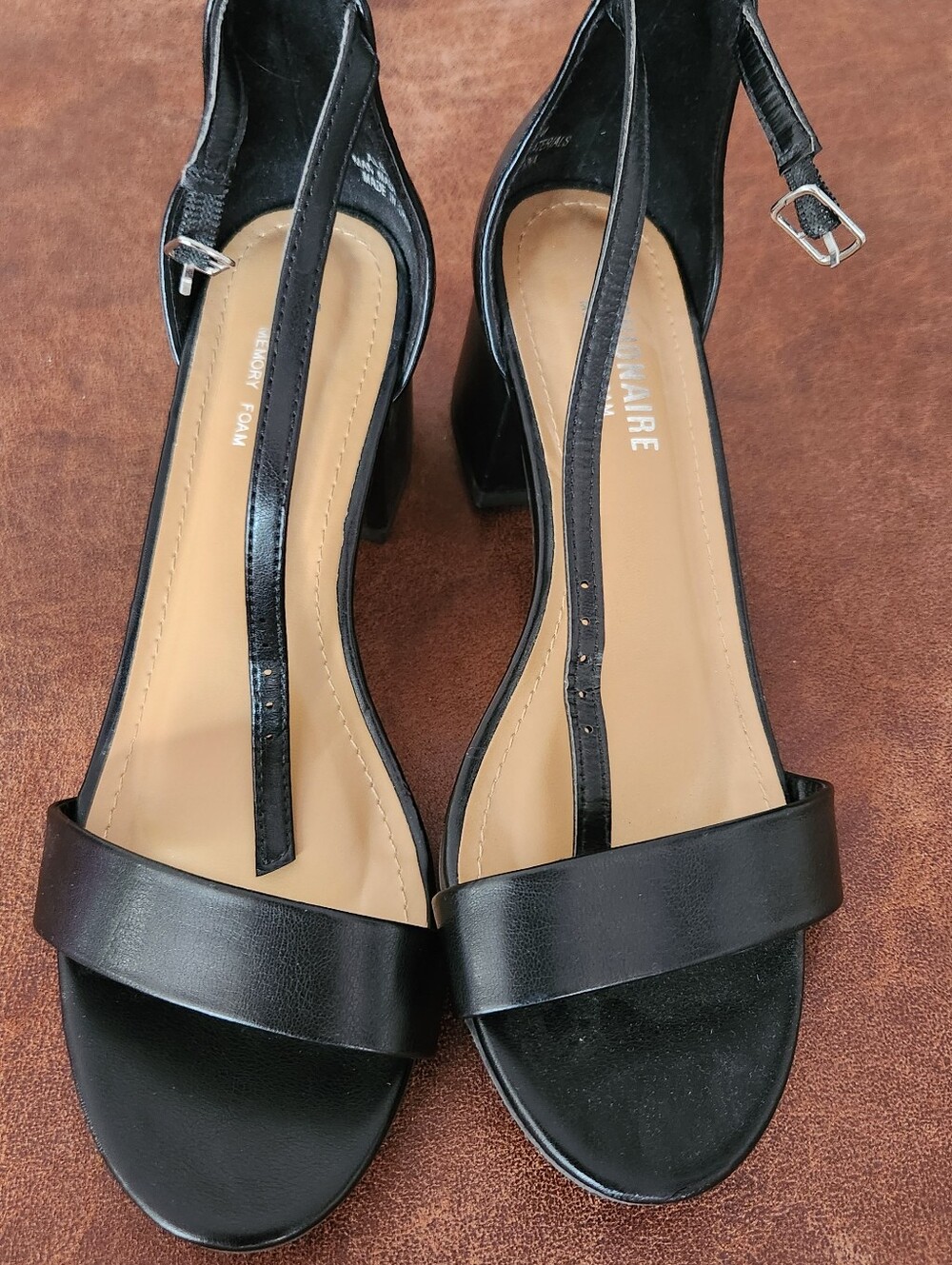 Cushionaire Black Open-Toe T-Strap Block Heel Sandals